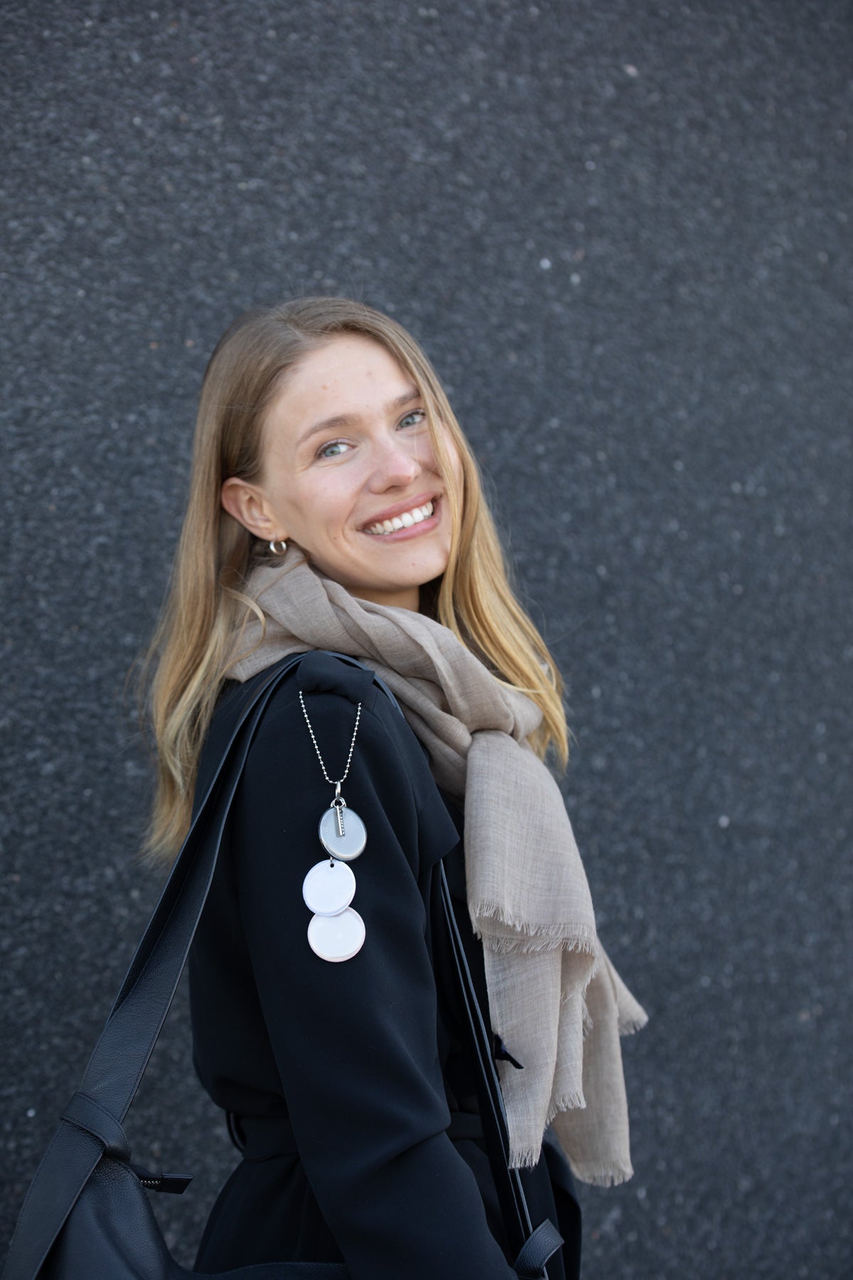 Lasessor design koruheijastin reflector circle musta G7