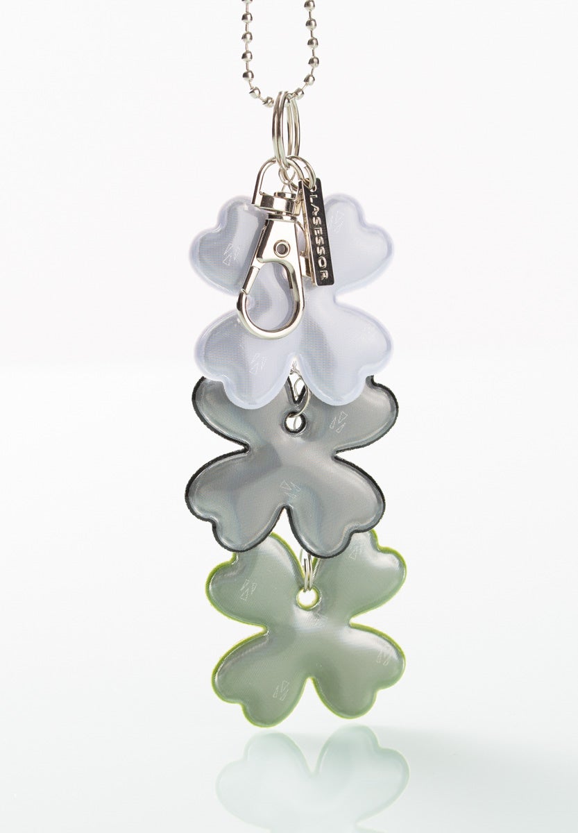 Lasessor 3 Apilaa Koruheijastin roikkumassa