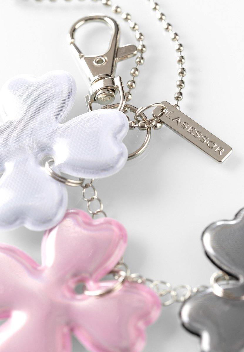 3 Apilaa Lasessor Koruheijastin-heijastin-lähikuva