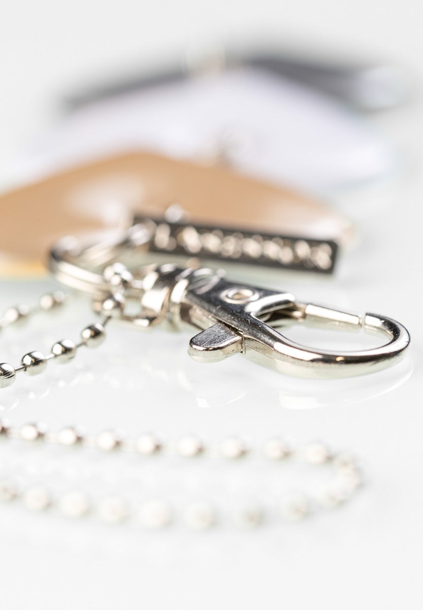 3 Sydäntä Lasessor Koruheijastin-heijastin-lähikuva-klipsistä