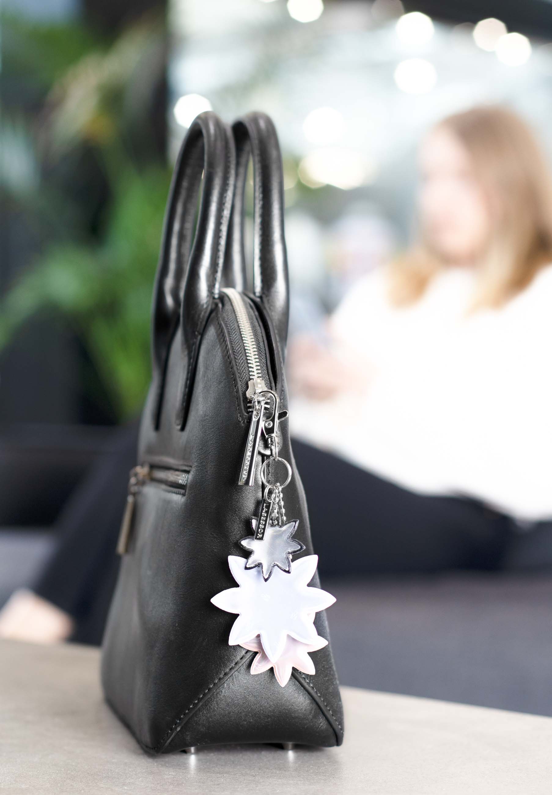 Lasessor Design Heijastinkoru 3 Edelweiss 3 Alppitähdet rose gold F6