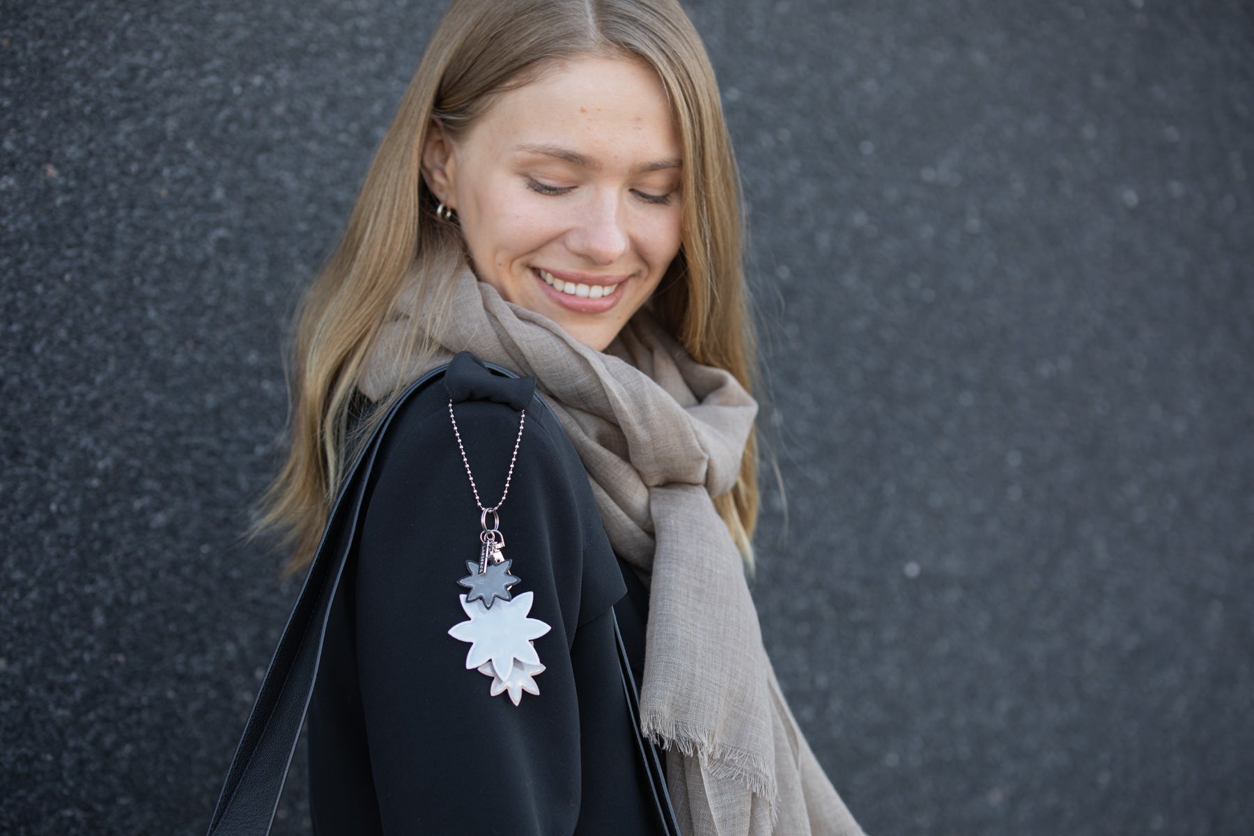 Lasessor Design Heijastinkoru 3 Edelweiss 3 Alppitähdet rose gold G7