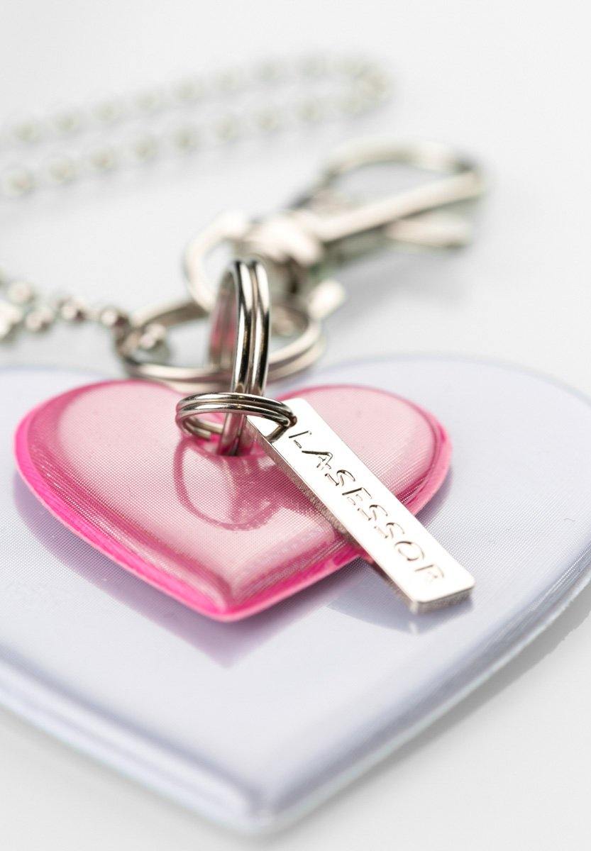 Lasessor design koruheijastin reflector hearts Fuksia B2
