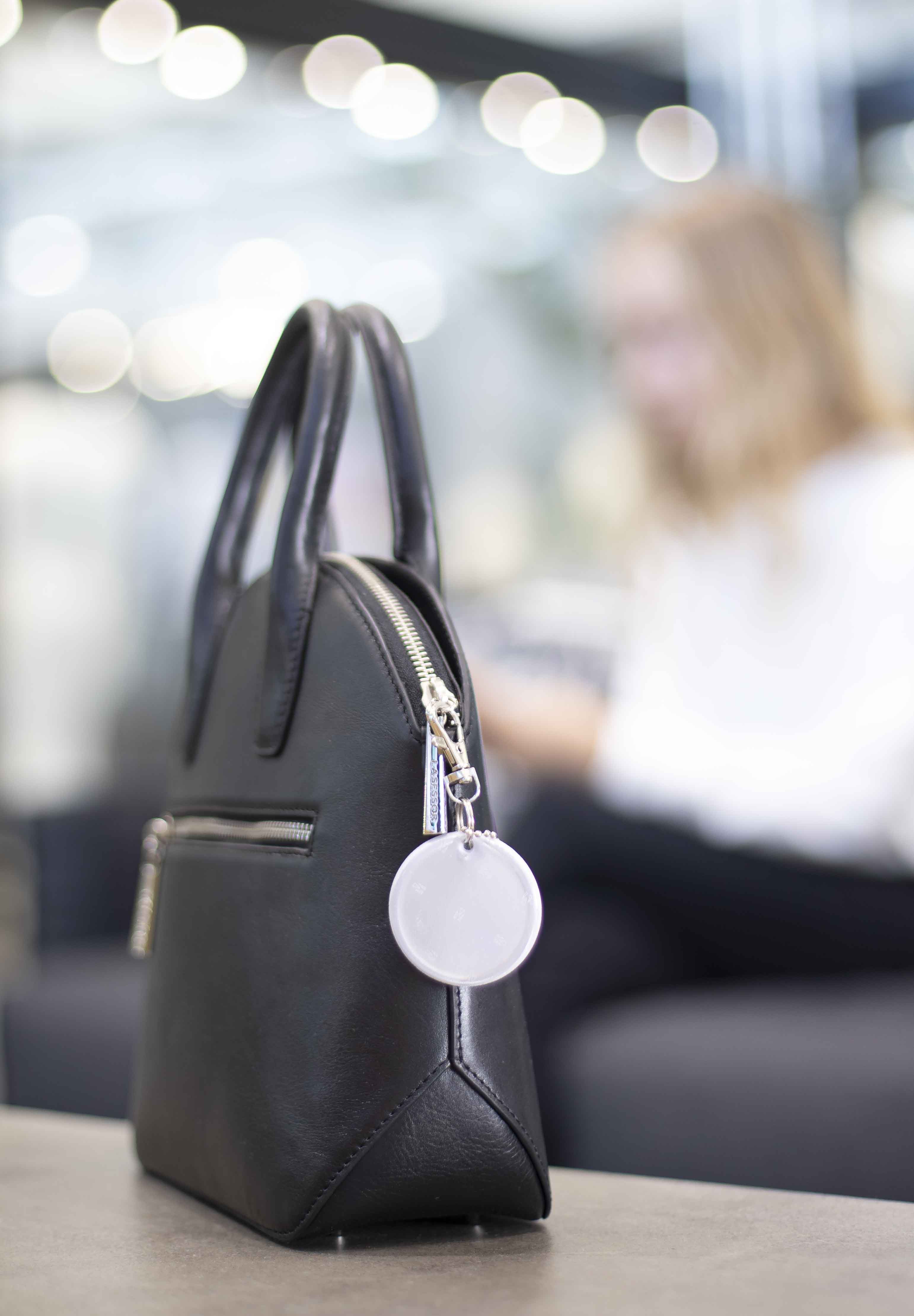 Lasessor design koruheijastin reflector pyorea valkoinen F6