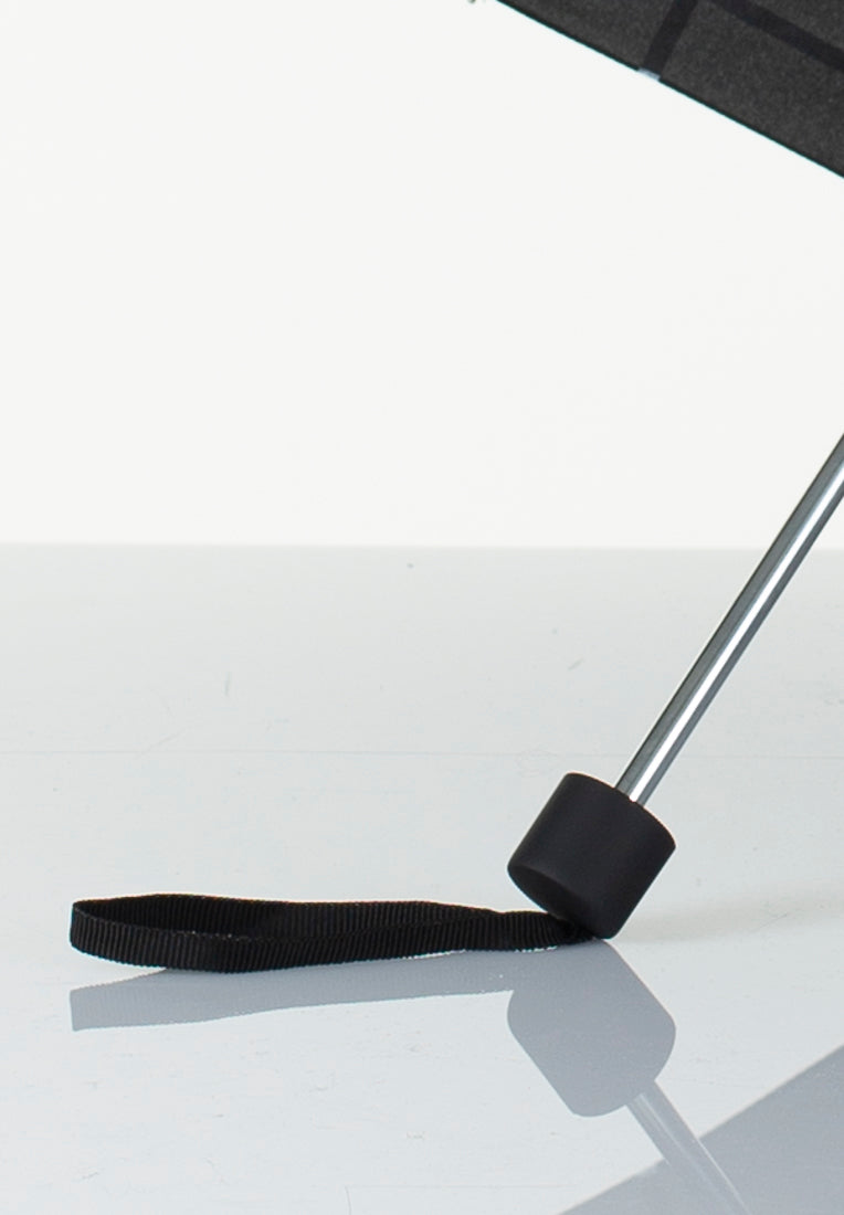 Lasessorrain-Edullinen kokoontaitettava sateenvarjo - 8790-lähikuva-kahvasta