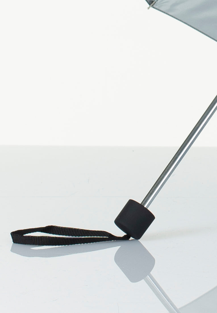 Lasessorrain-Heijastava sateenvarjo-lähikuva-kahvasta