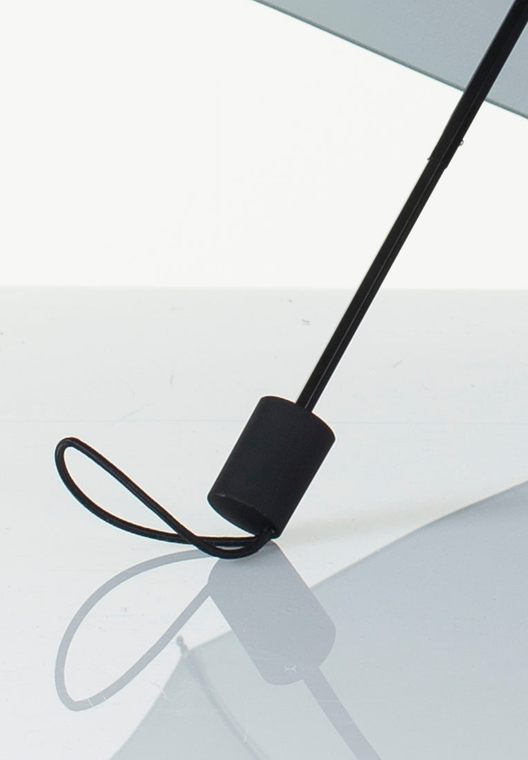 Lasessorrain-Heijastava sateenvarjo-lähikuva-kahvasta