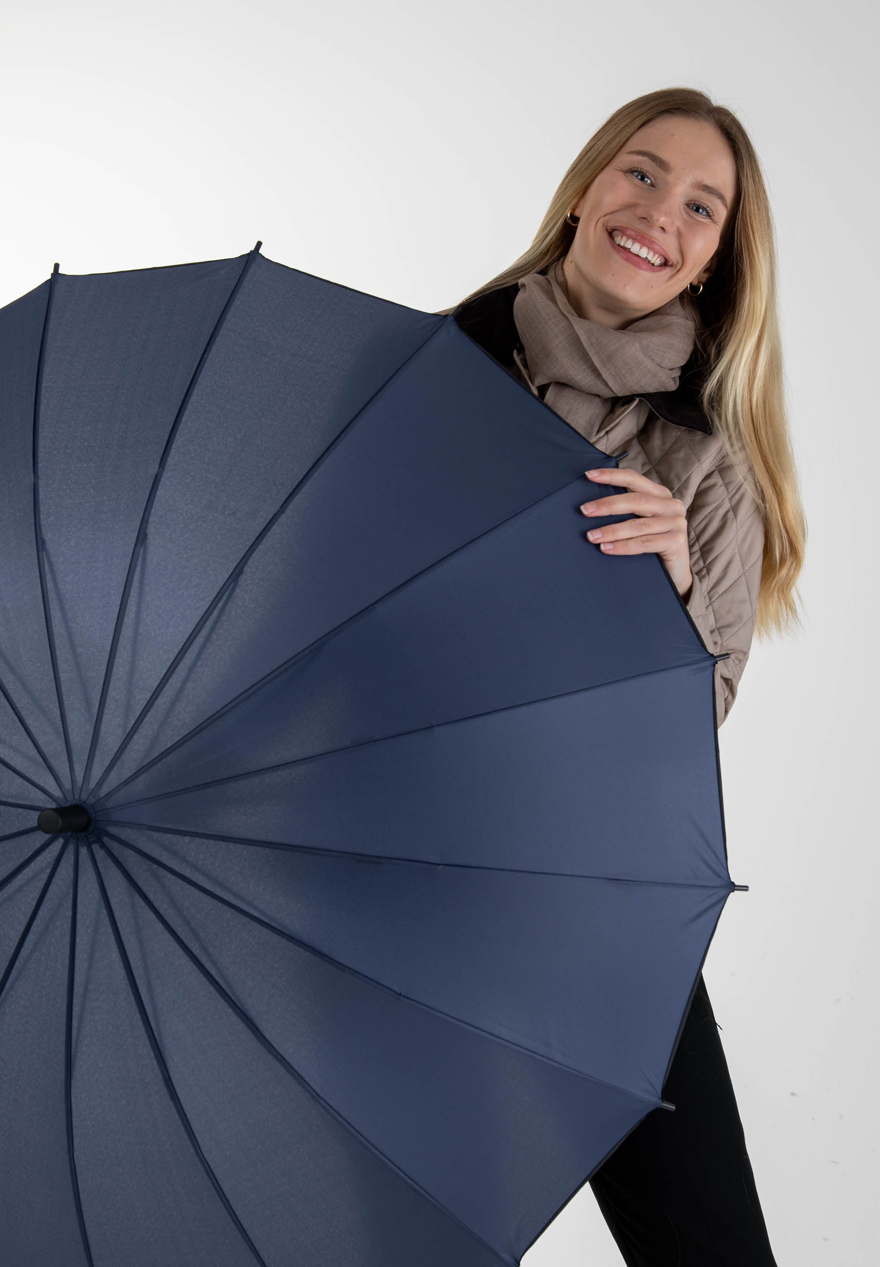 Iso sateenvarjo - 8781 - Lasessor